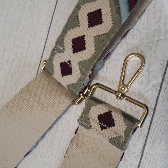 Seventeen stars bag or camera embroidery strap bew - Picture 3 of 3